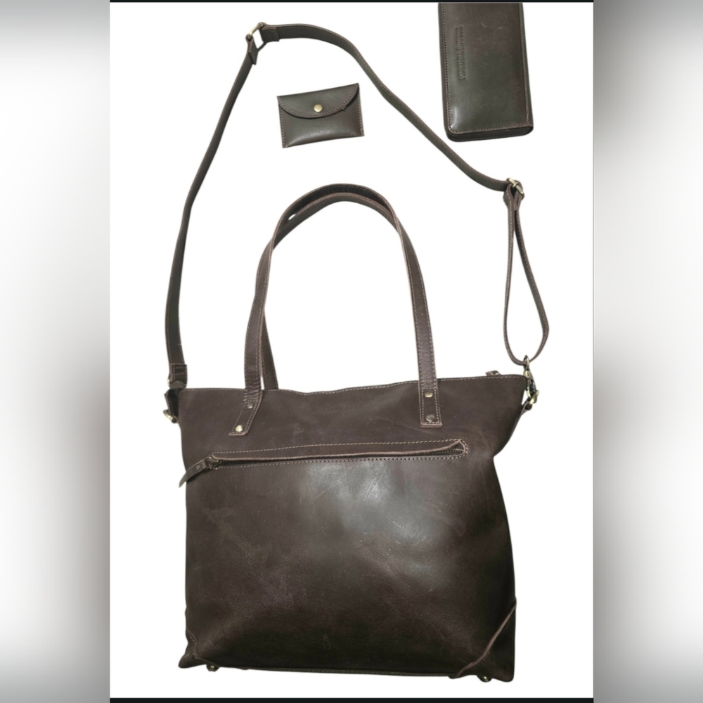 EUC Leather Tote Purse w/ matching wallet & change purse & adj shoulder strap. - Picture 5 of 16